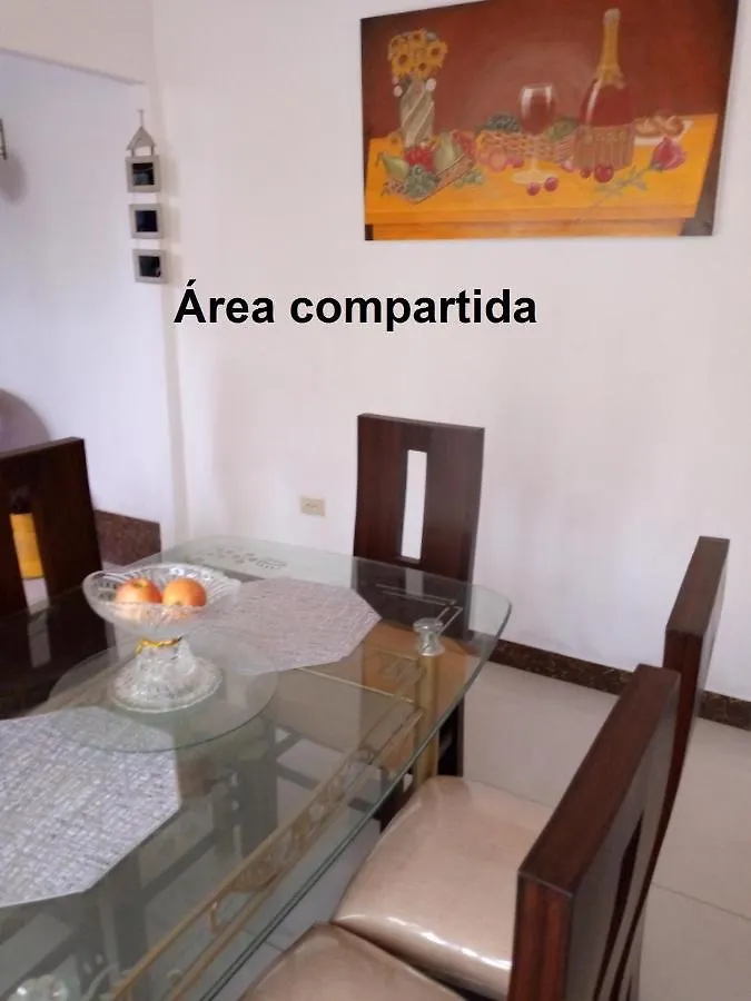 גוויאקיל Acuarela Del Rio H#1 Cerca Terminal Terrestre Habitacion Privada Con Bano
